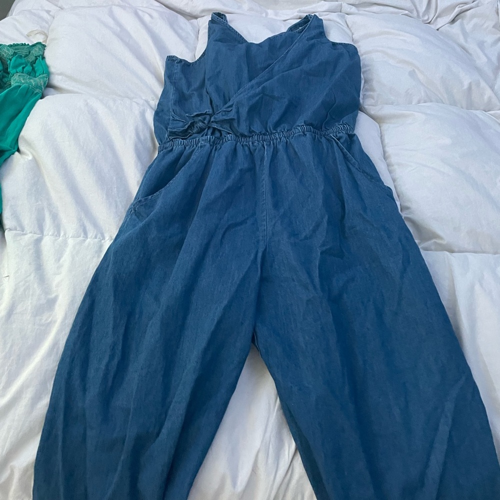 Womens jumper with pockets